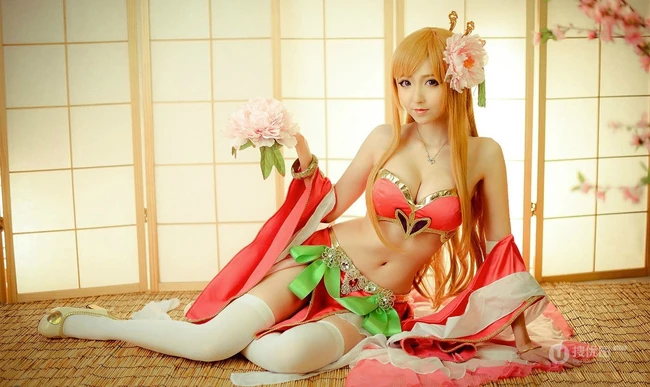 女生COSPLAY&ldquo;芙蓉仙子&rdquo;精美摄影艺术套图