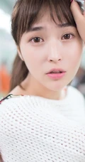 地铁上的清纯女孩张楚Aimee动人可爱写真
