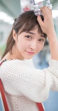 地铁上的清纯女孩张楚Aimee动人可爱写真