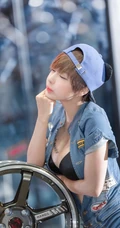韩国顶级车模柳智惠车展牛仔秀豪乳-大到离谱