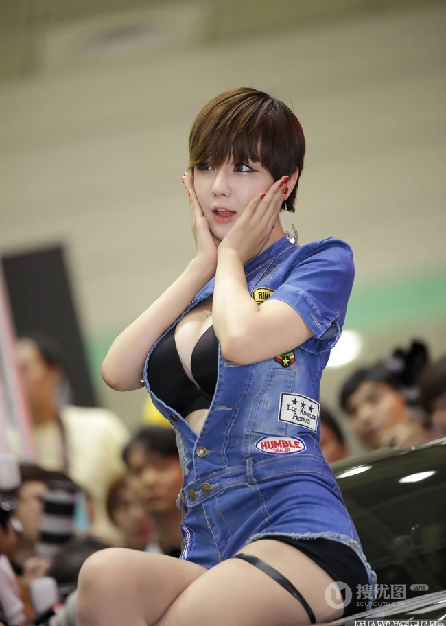 韩国顶级车模柳智惠车展牛仔秀豪乳-大到离谱