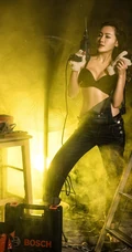 长腿女生消防员诗诗高清写真 不一样的气质美