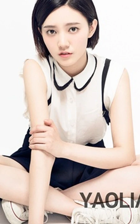 爱素颜的清纯玉女秦語纯美动人短裙魅力写真