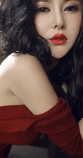 90后东北女孩 气质嫩模周宜诺唯美摄影写真照