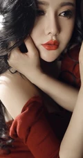 90后东北女孩 气质嫩模周宜诺唯美摄影写真照