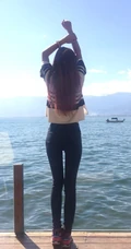 长腿嫩模赵婉妮Wanni紧身牛仔裤写真 匀称身形尽显