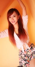 女生赵婉妮Wanni清新碎花小短裙写真美图