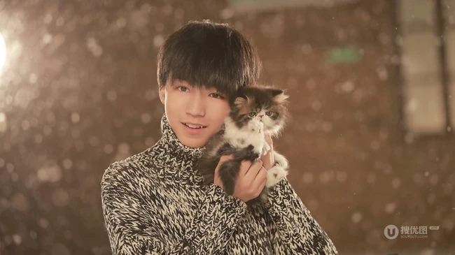 阳光小帅哥TFBOYS清新唯美在雪中写真