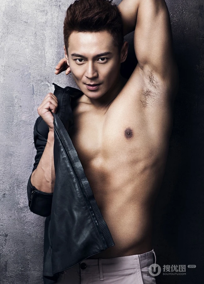 魅力型男刘冠翔俊朗时尚写真-展肌肉秀身材