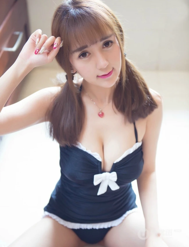 娇俏玲珑，可爱气质 女生小潘鼠高清写真集节选