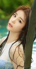 气质女生邱璐璠清透写真大片以及精选美图