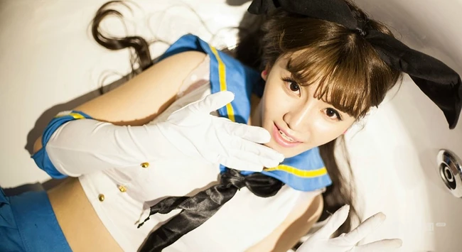 可爱女生艾西Ashley高清制服袜装写真美图