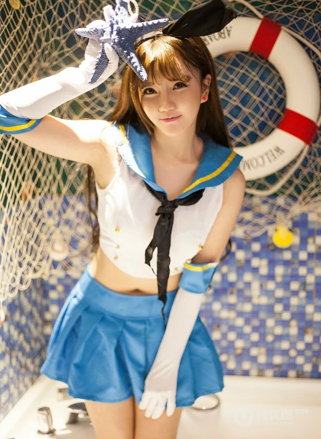 可爱女生艾西Ashley高清制服袜装写真美图