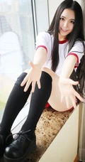 童颜嫩模许文婷Regina可爱学生装制服高清写真（一）