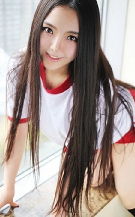 童颜嫩模许文婷Regina可爱学生装制服高清写真（一）
