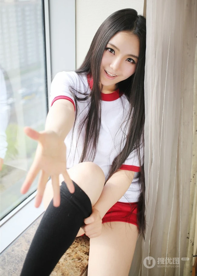 童颜嫩模许文婷Regina可爱学生装制服高清写真（一）