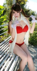 秀丽高挑女生模特MARA醬户外泳装高清写真