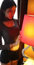 高挑嫩模于小小姐紧身短裤写真-苗条身材尽显