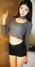 高挑嫩模于小小姐紧身短裤写真-苗条身材尽显