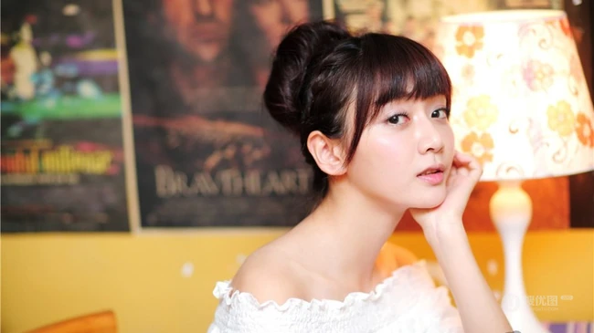 潘家小妹-清纯女星潘之琳居家书房唯美高清写真