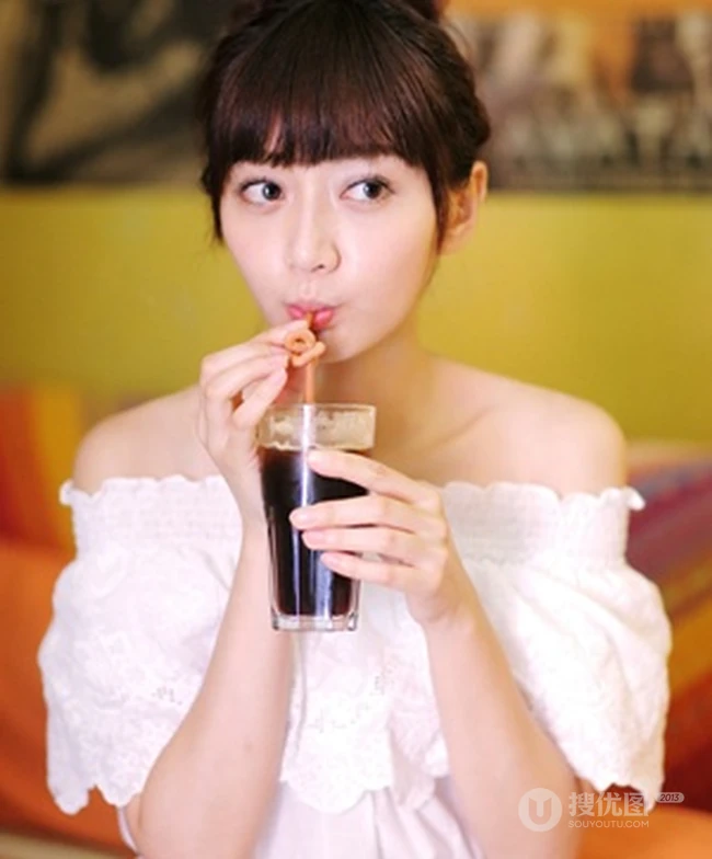 潘家小妹-清纯女星潘之琳居家书房唯美高清写真