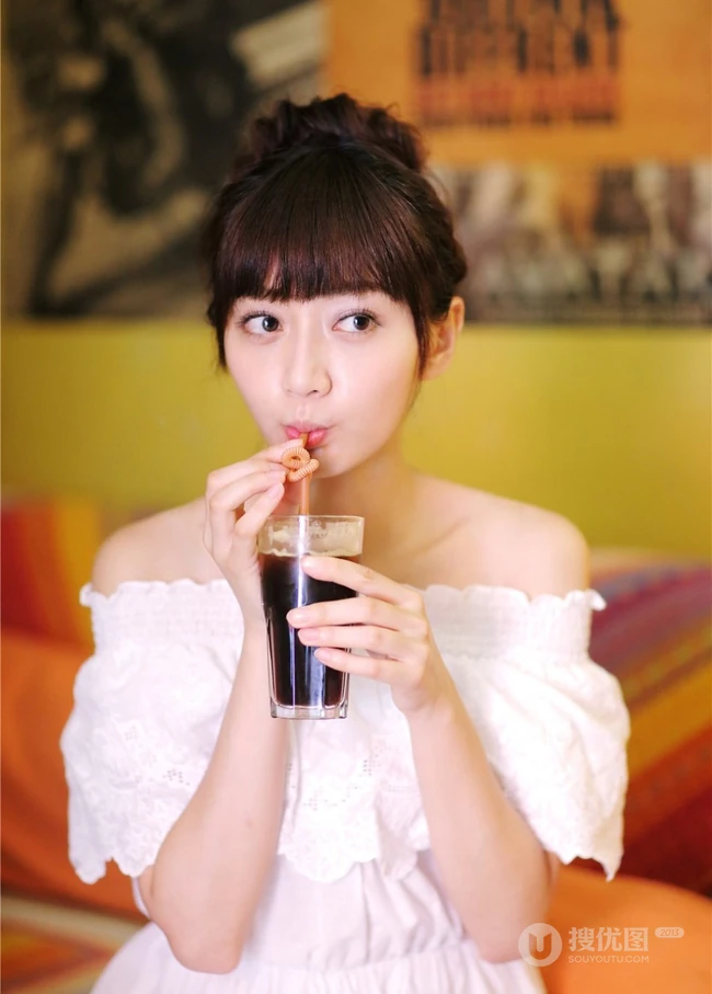 潘家小妹-清纯女星潘之琳居家书房唯美高清写真