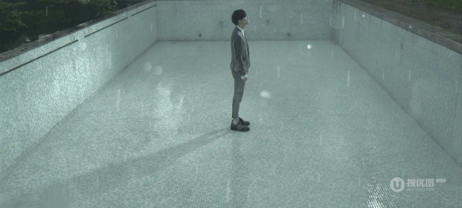 歌手薛之谦唱作EP《绅士》截图 诠释悲伤爱情寓言
