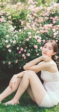蔷薇花间甜美亚洲少女瑛瑛 唯美户外睡衣写真