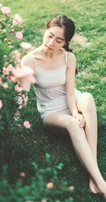 蔷薇花间甜美亚洲少女瑛瑛 唯美户外睡衣写真