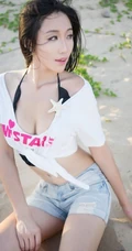 海边沙滩女生 魅妍社嫩模Ashely丽丽泳装气质图片