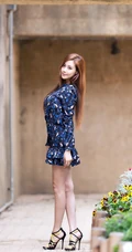 韩国女生金荷律清新连衣短裙写真-首尔森林公园