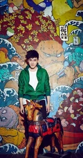 张睿高清时尚写真-色彩缤纷穿着展青春活力