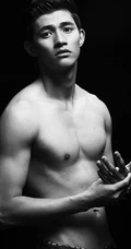 肌肉型男李子峰高清造型黑白写真-展完美健硕身材