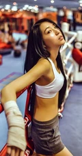 运动少女的魅力 拳击场紧身热裤女生嫩模图片