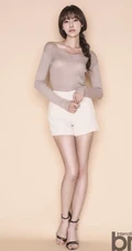 韩国女生郑多律高清气质写真-紧身牛仔或短裙皆动人