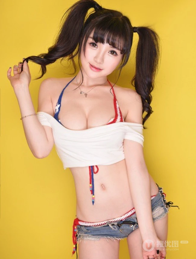嫩模米妮mini宝贝家居写真（二）齐B牛仔短裤可爱气质