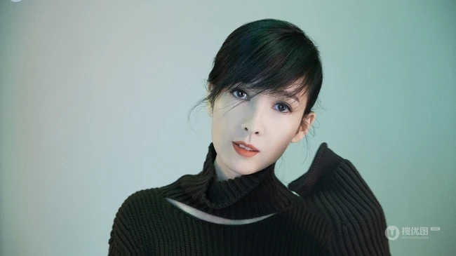 周慧敏图片，周慧敏微博晒最新杂志写真图片