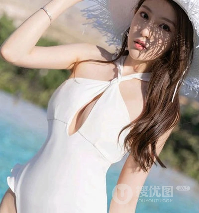 气质时尚女生LYiningLynn气质肩带连衣裙，泳装盐田写真图集