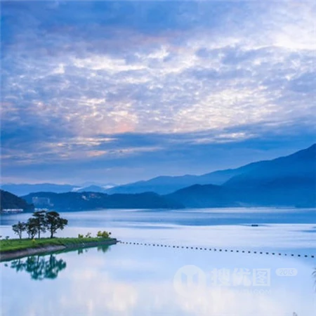 大自然的无穷魅力，震撼人心的海天一色微信风景头像