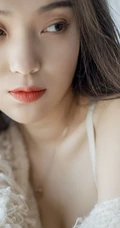 气质女生楚薇气质唯美家居服网袜室内写真图片