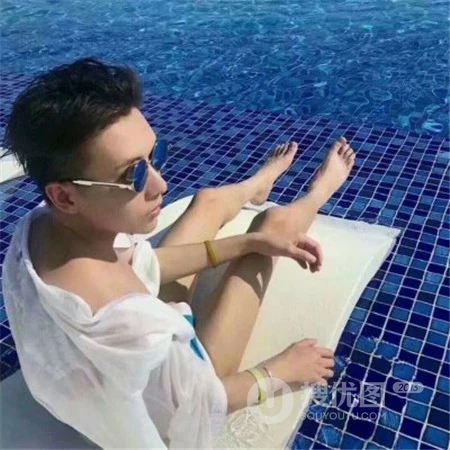 2019最新欧美帅气时尚潮流男生精美微信头像