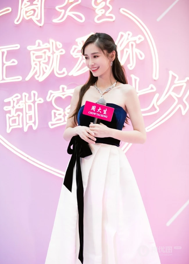 Angelababy首饰代言写真图片，气质礼裙长裙梦幻唯美