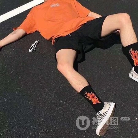 好看的个性真人男生女生一左一右不露脸情侣头像