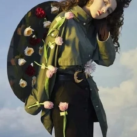 明星羊毛卷发型图片欣赏，自带叛逆感，复古又摩登