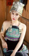 苗族女生爱丽莎山村山寨气质少数名族风写真图片