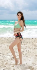 韩国气质女生朴多贤海边沙滩泳装气质诱人写真