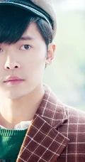 【付辛博图片】付辛博着民国服装魅力复古美图