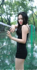 阳光女生宝贝佩佩Cassie紧身短裤街拍图集