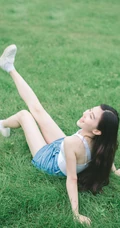 夏末-清纯短裤亚洲少女户外玩水清透高清写真