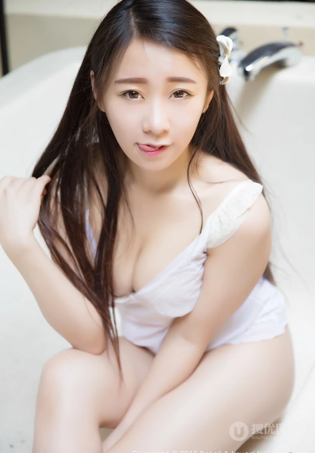 朵比dobby_浴室+泳装写真 清纯可爱